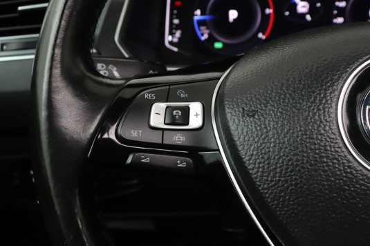 Volkswagen Tiguan Allspace 2.0 TDI 150PK Aut. Highline R-Line 7P.